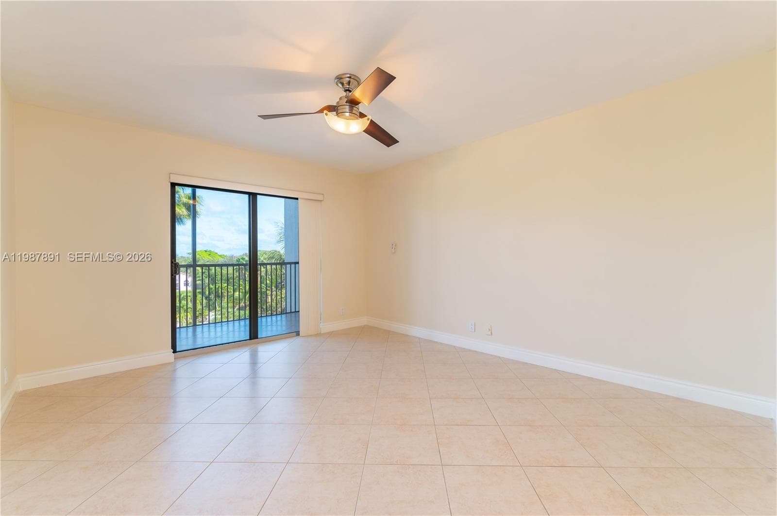 545 12th St 305 photo 15