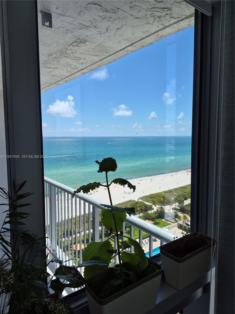 2655 Collins Ave 1910 photo 17