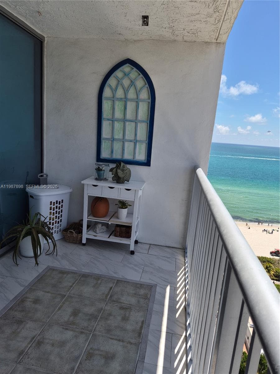 2655 Collins Ave 1910 photo 22