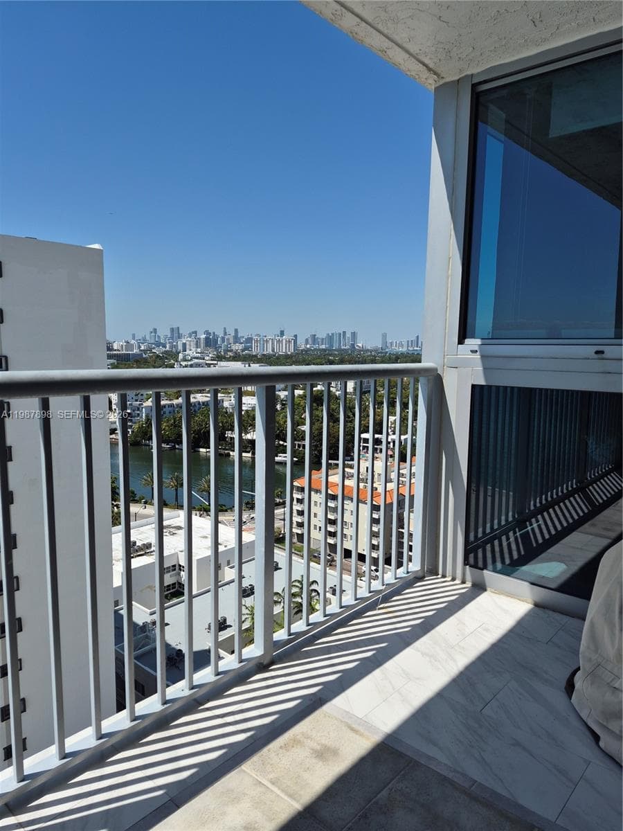2655 Collins Ave 1910 photo 24