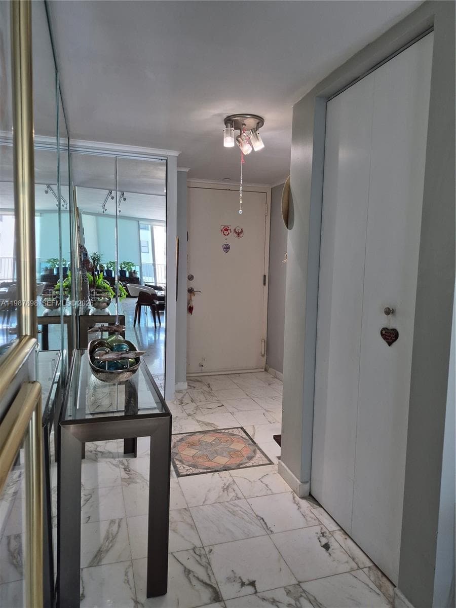 2655 Collins Ave 1910 photo 18