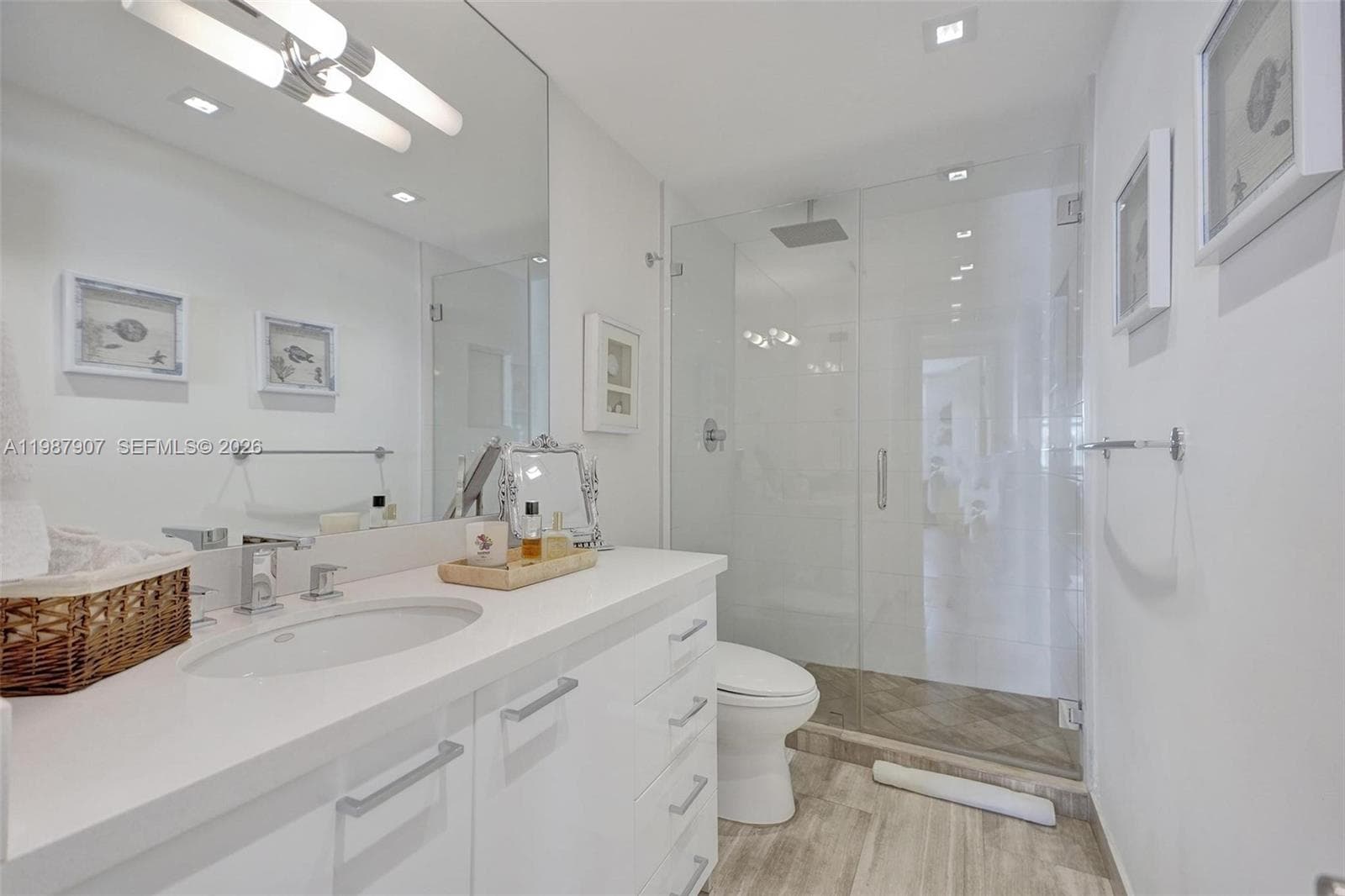 1121 Crandon Blvd D1202 photo 11