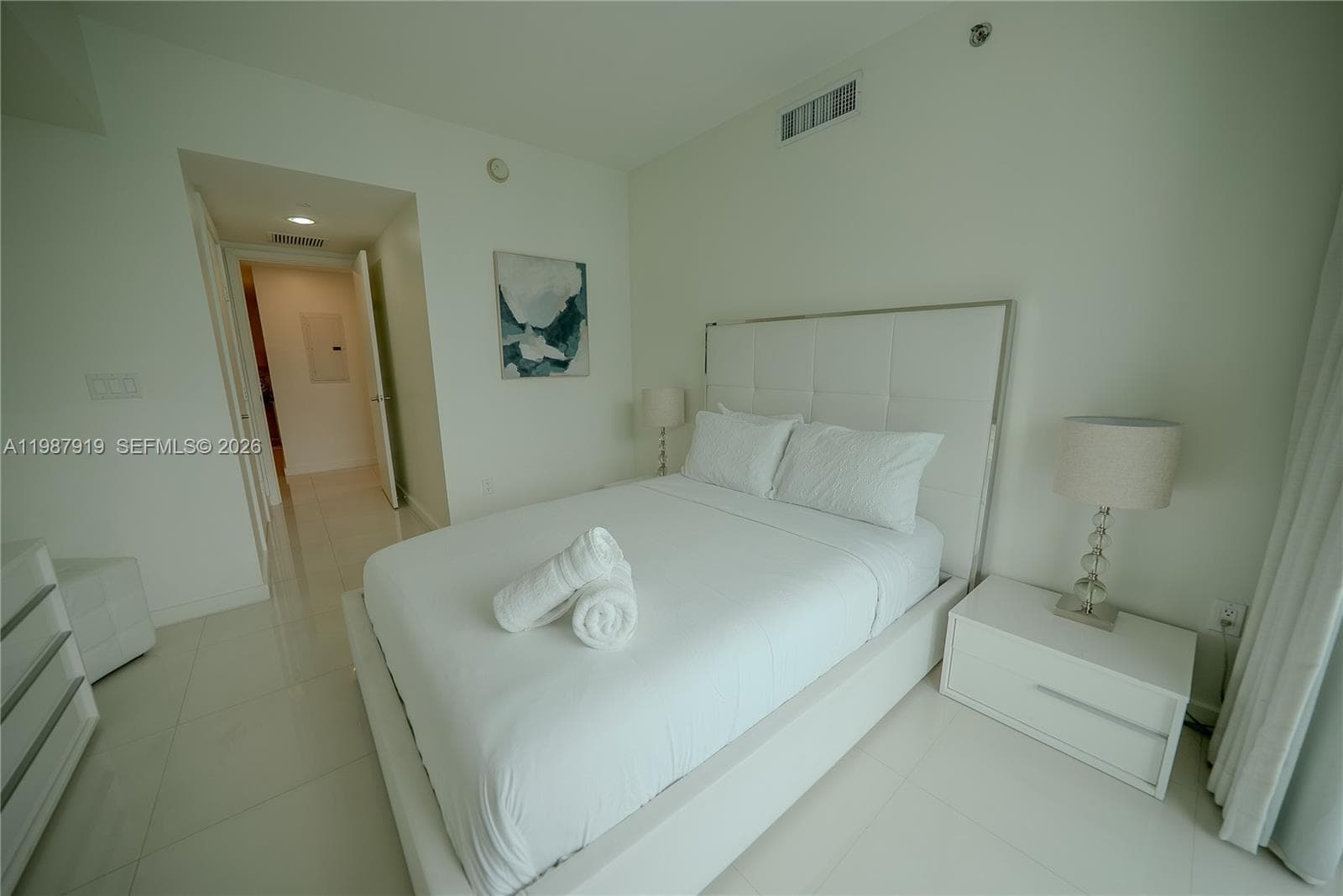 3708 photo 6