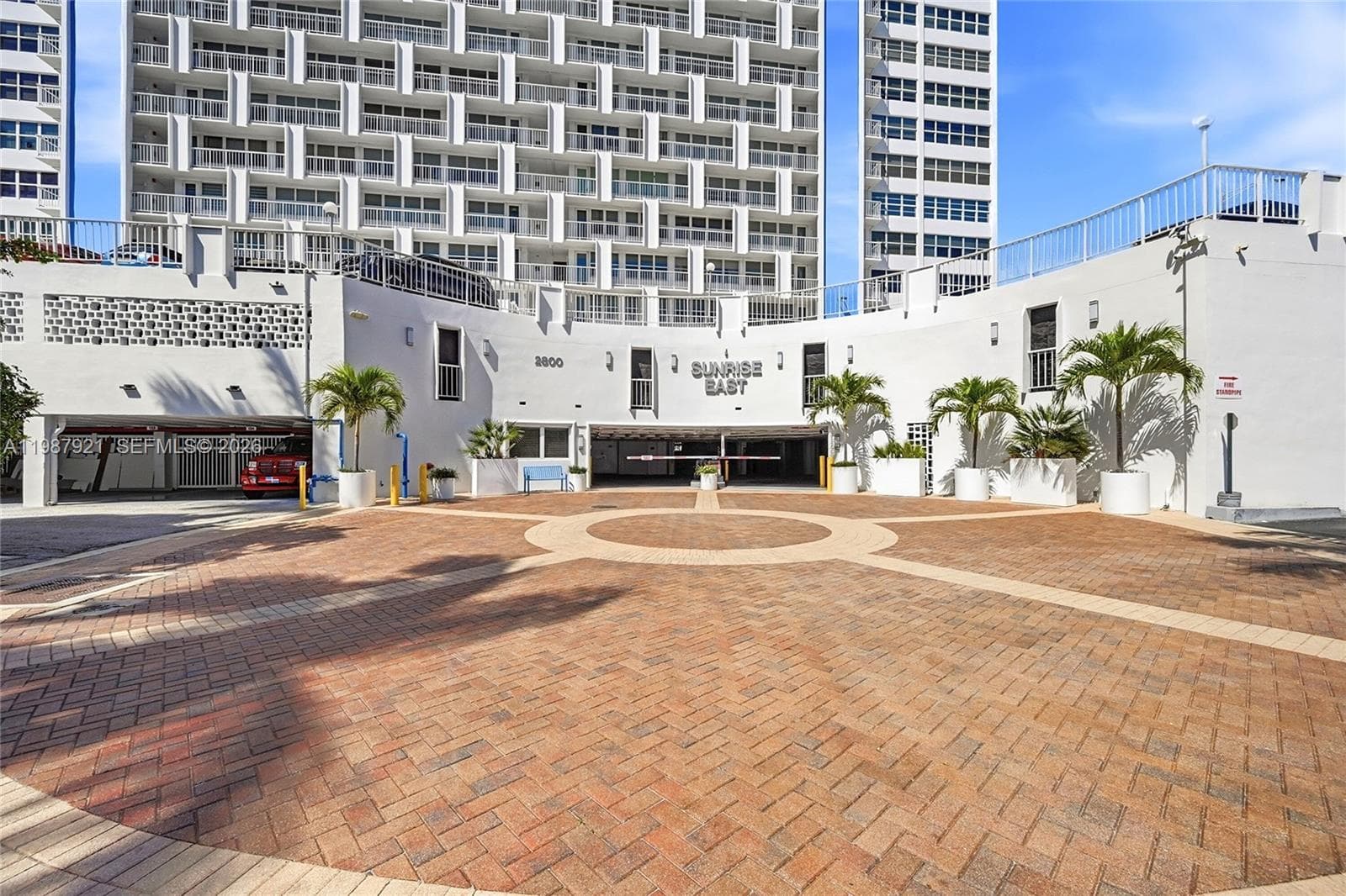2800 Sunrise Blvd 2