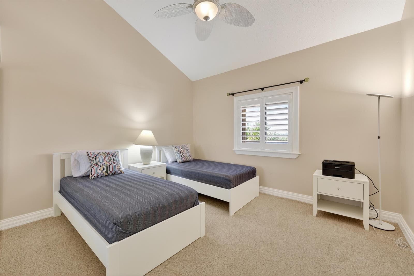 301 Ocean Bluffs Boulevard 5040 photo 18