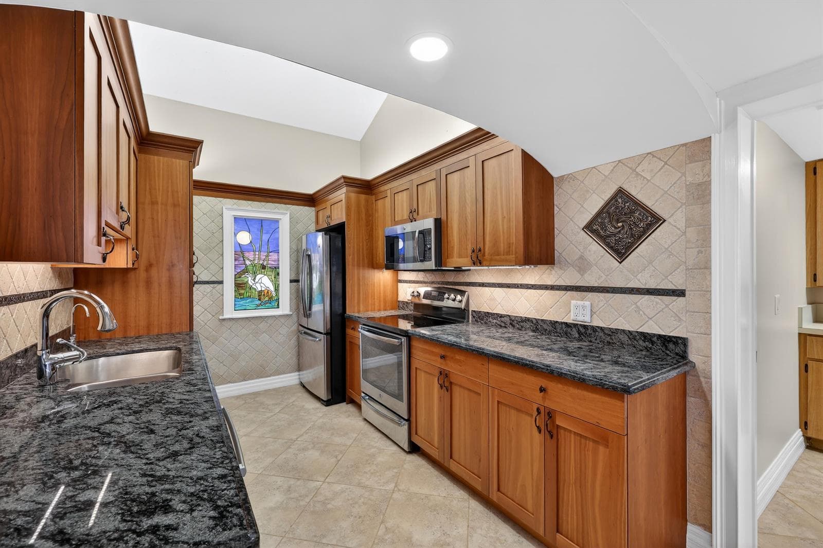 301 Ocean Bluffs Boulevard 5040 photo 4