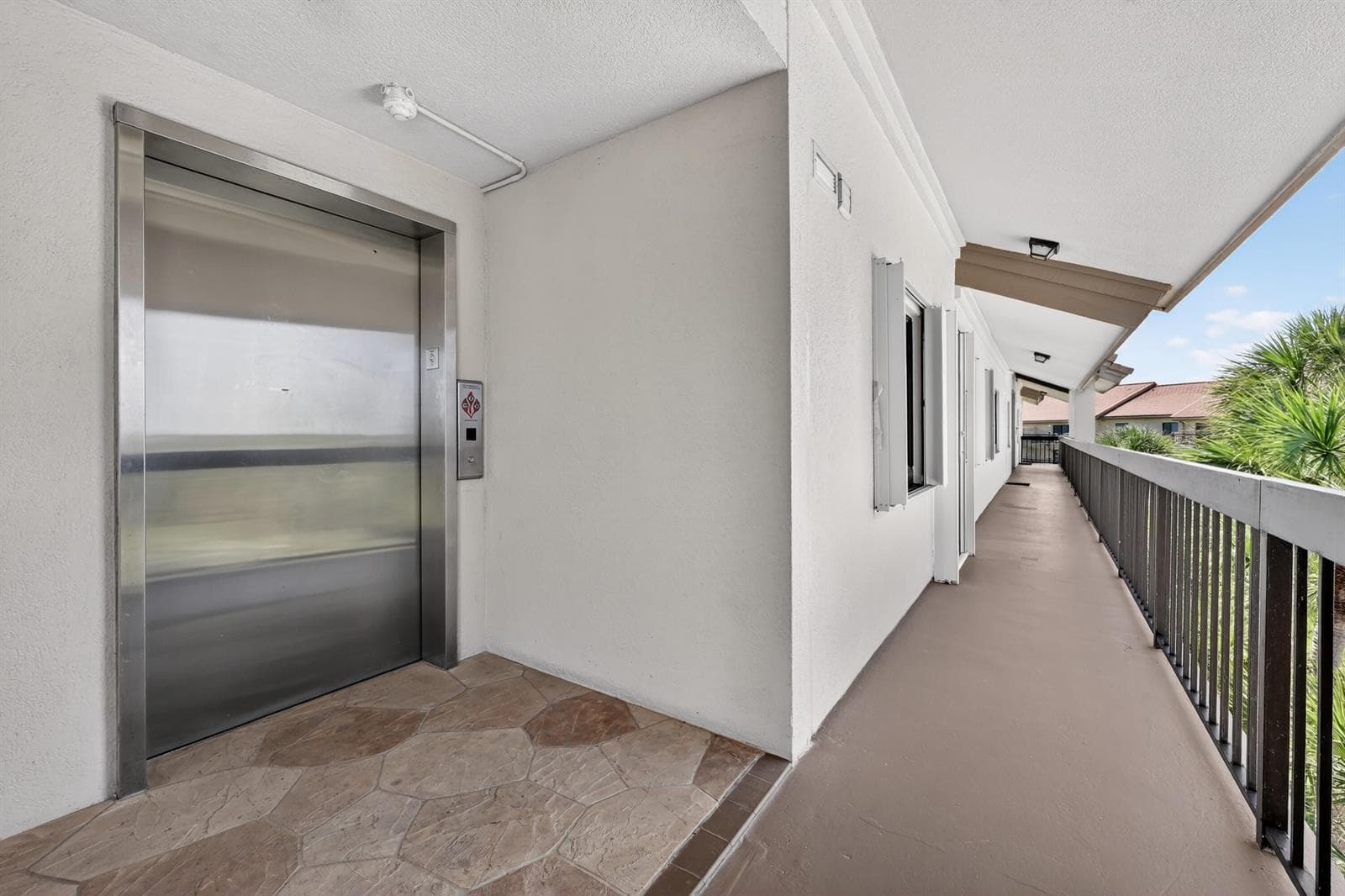 301 Ocean Bluffs Boulevard 5040 photo 25