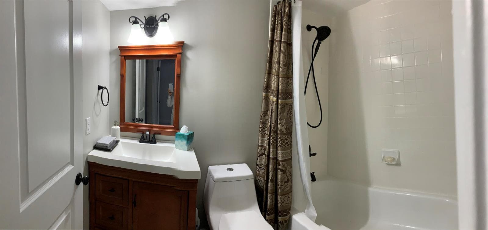 1140 Lake Shore Drive 203 photo 9