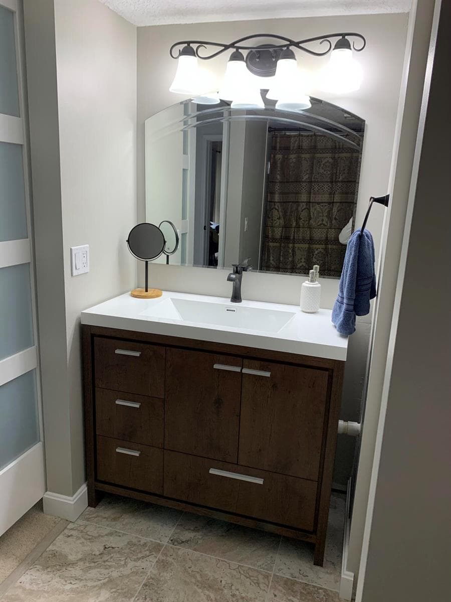 1140 Lake Shore Drive 203 photo 10