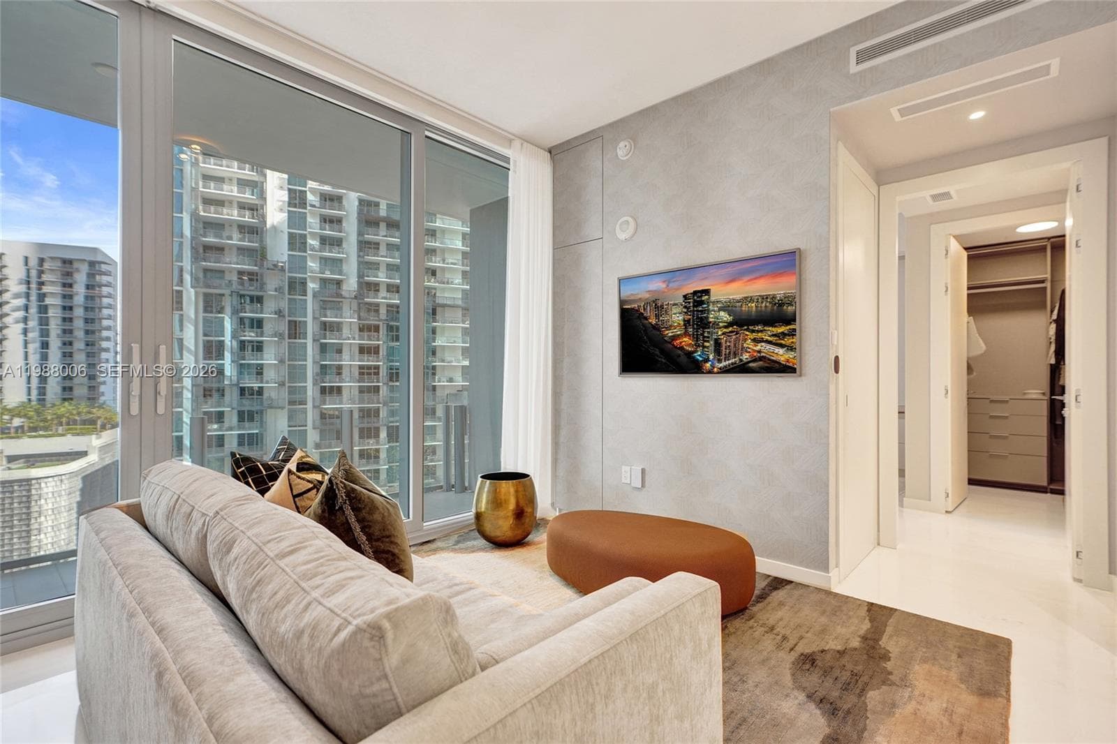 300 Biscayne Boulevard Way 1808W photo 17