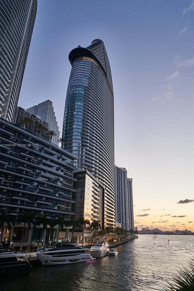300 Biscayne Boulevard Way 1808W photo 1