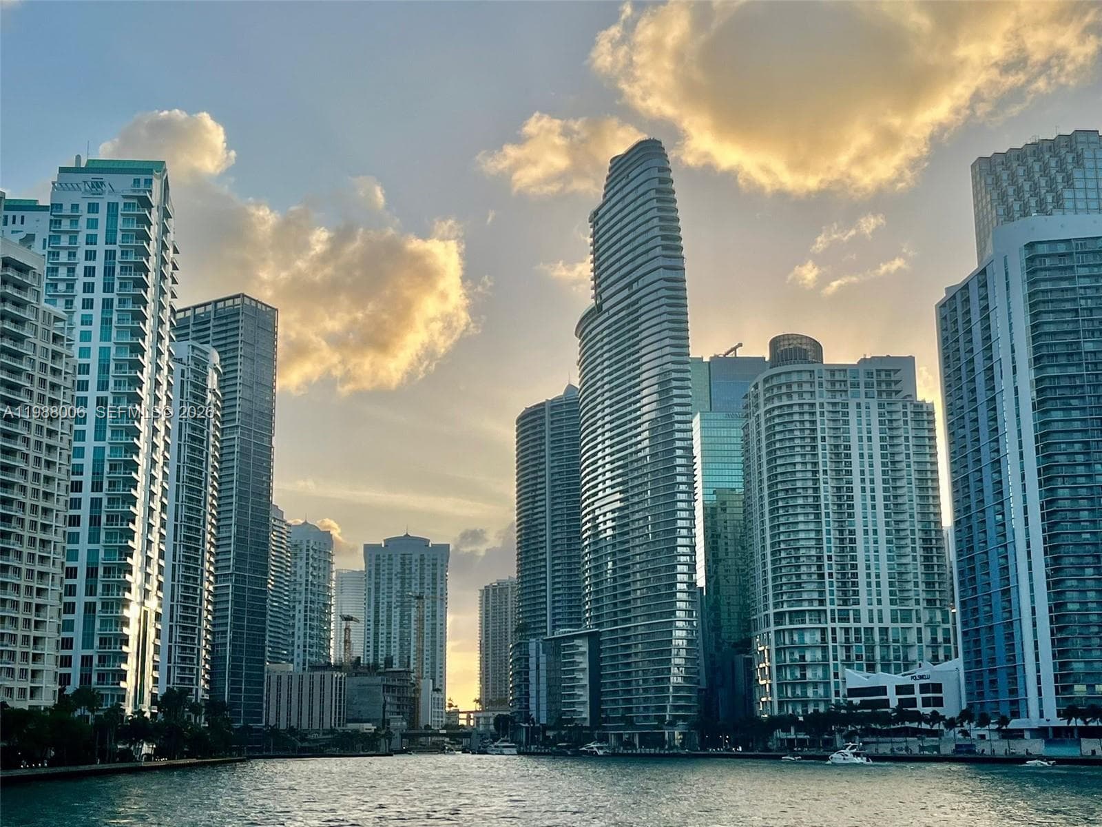 300 Biscayne Boulevard Way 1808W photo 5