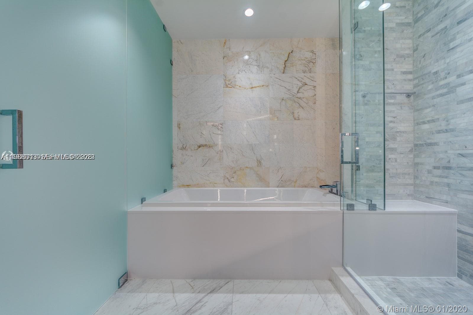 851 1st Ave 4007 photo 13