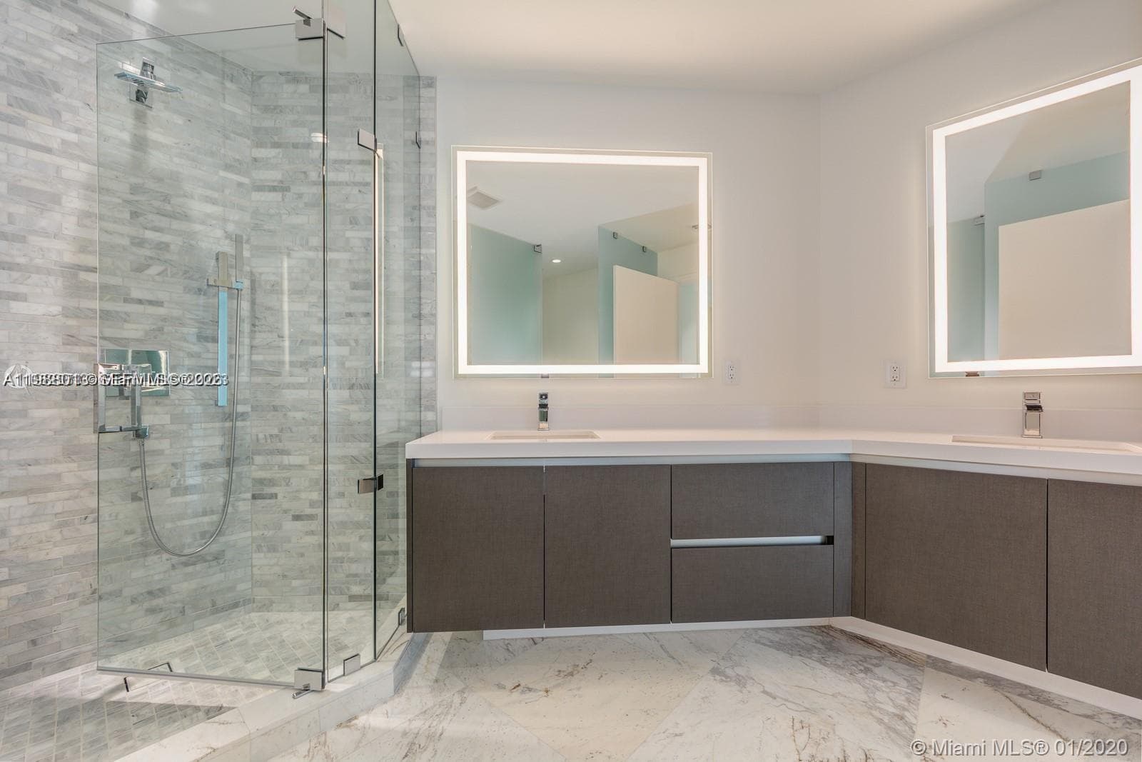 851 1st Ave 4007 photo 15