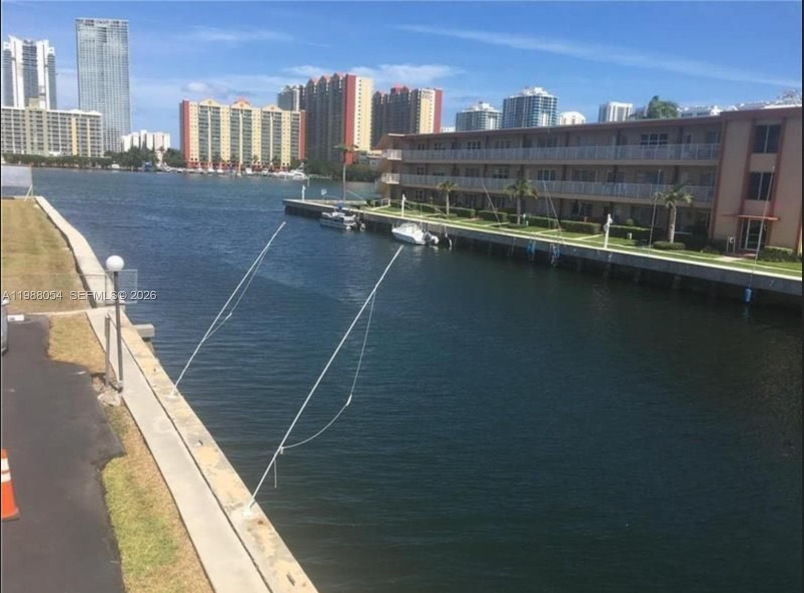 3944 167th St 106 photo 2