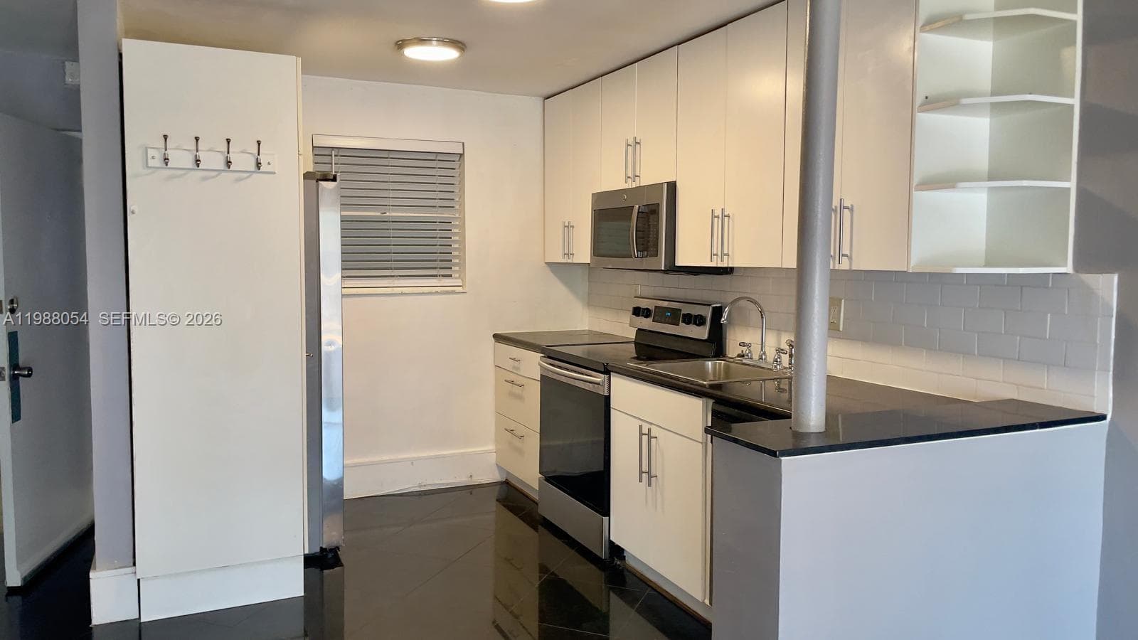 3944 167th St 106 photo 5