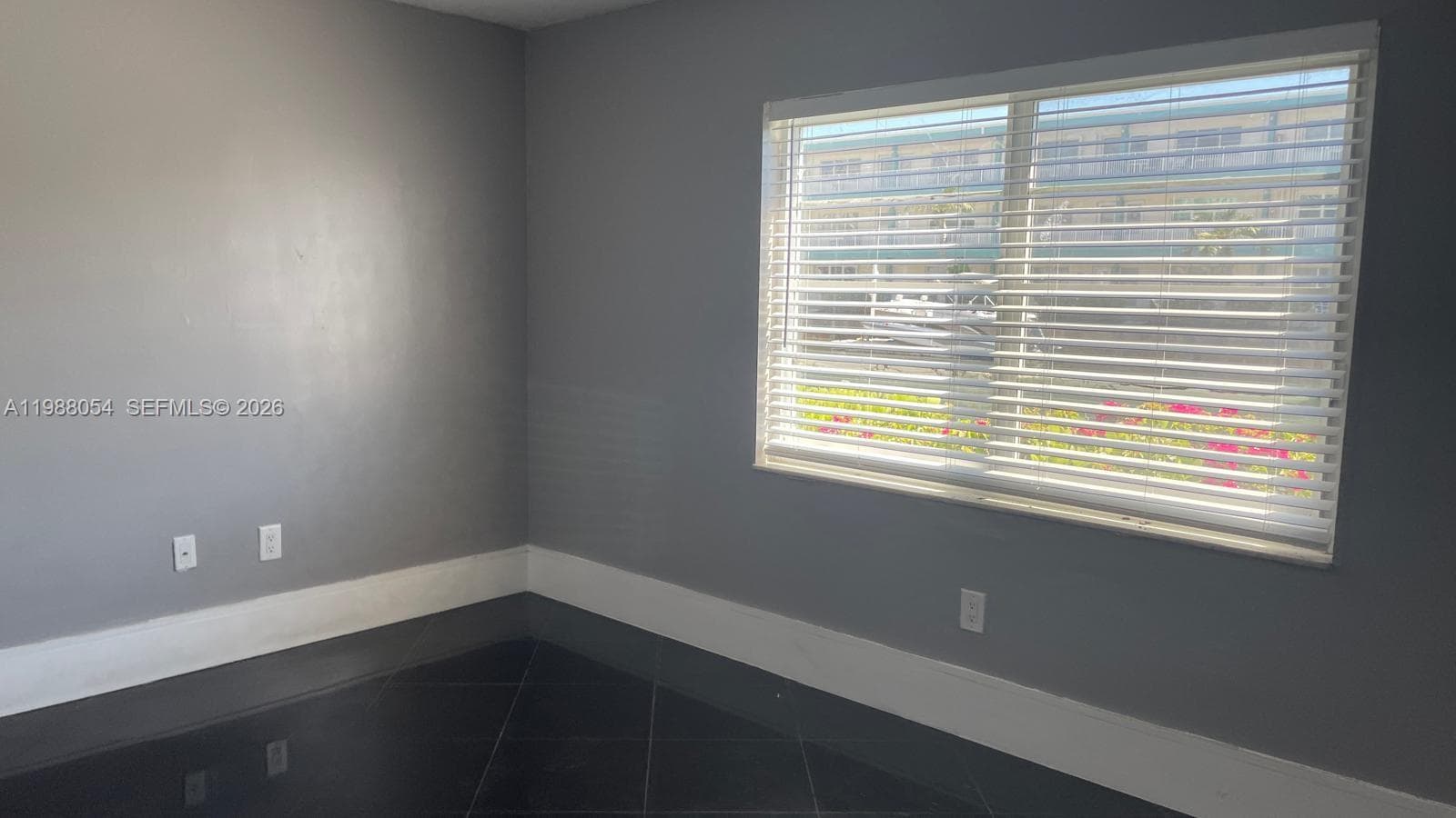 3944 167th St 106 photo 14