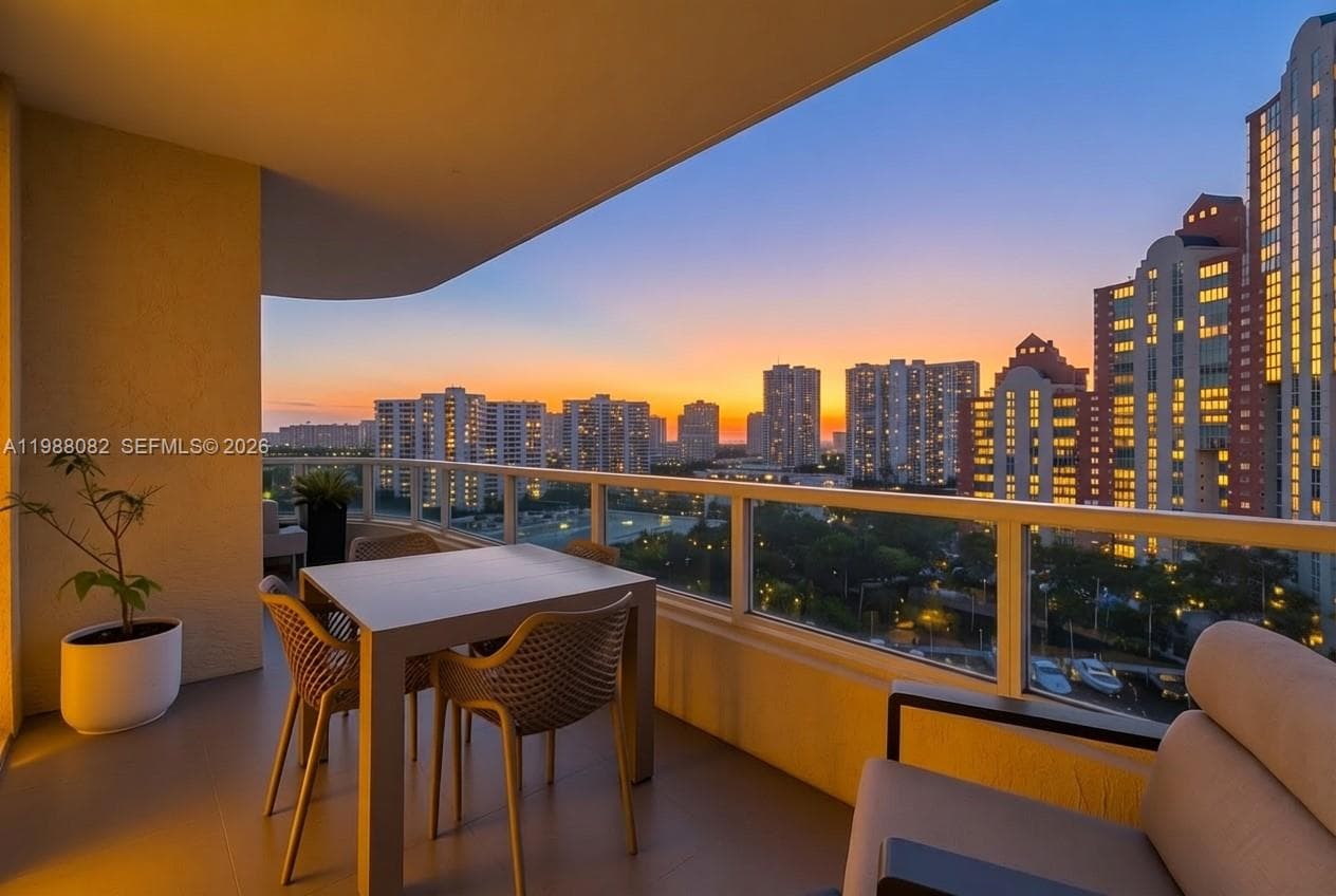 3340 190th St 1305 photo 2