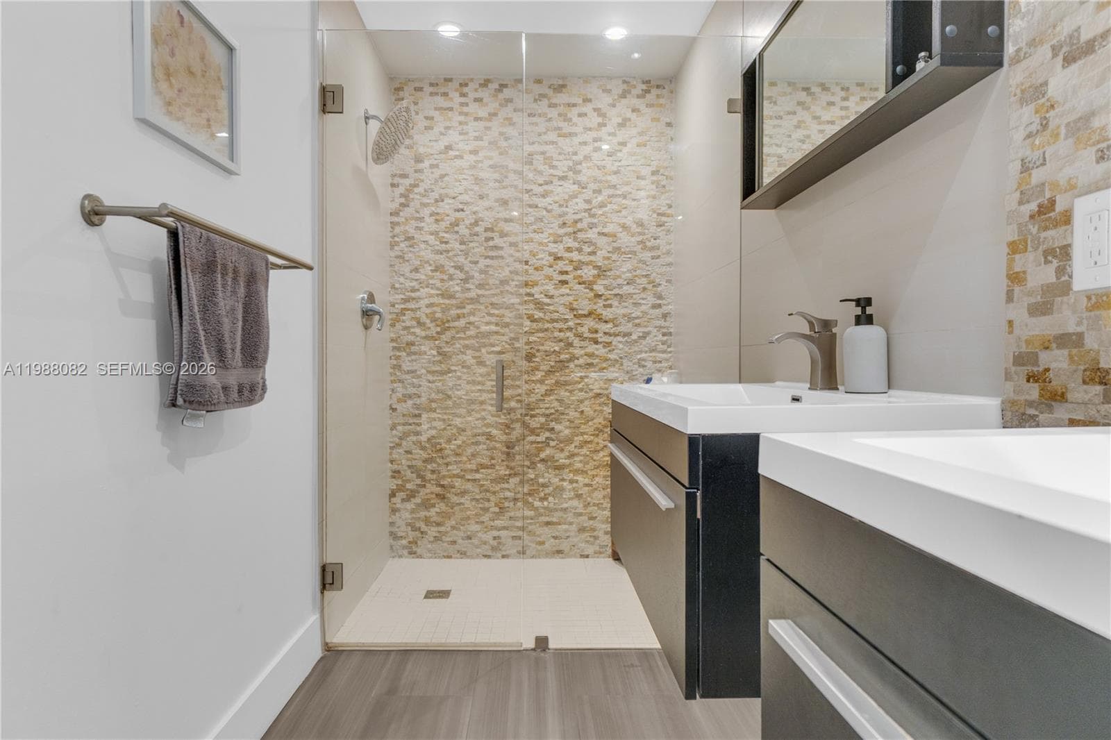 3340 190th St 1305 photo 17