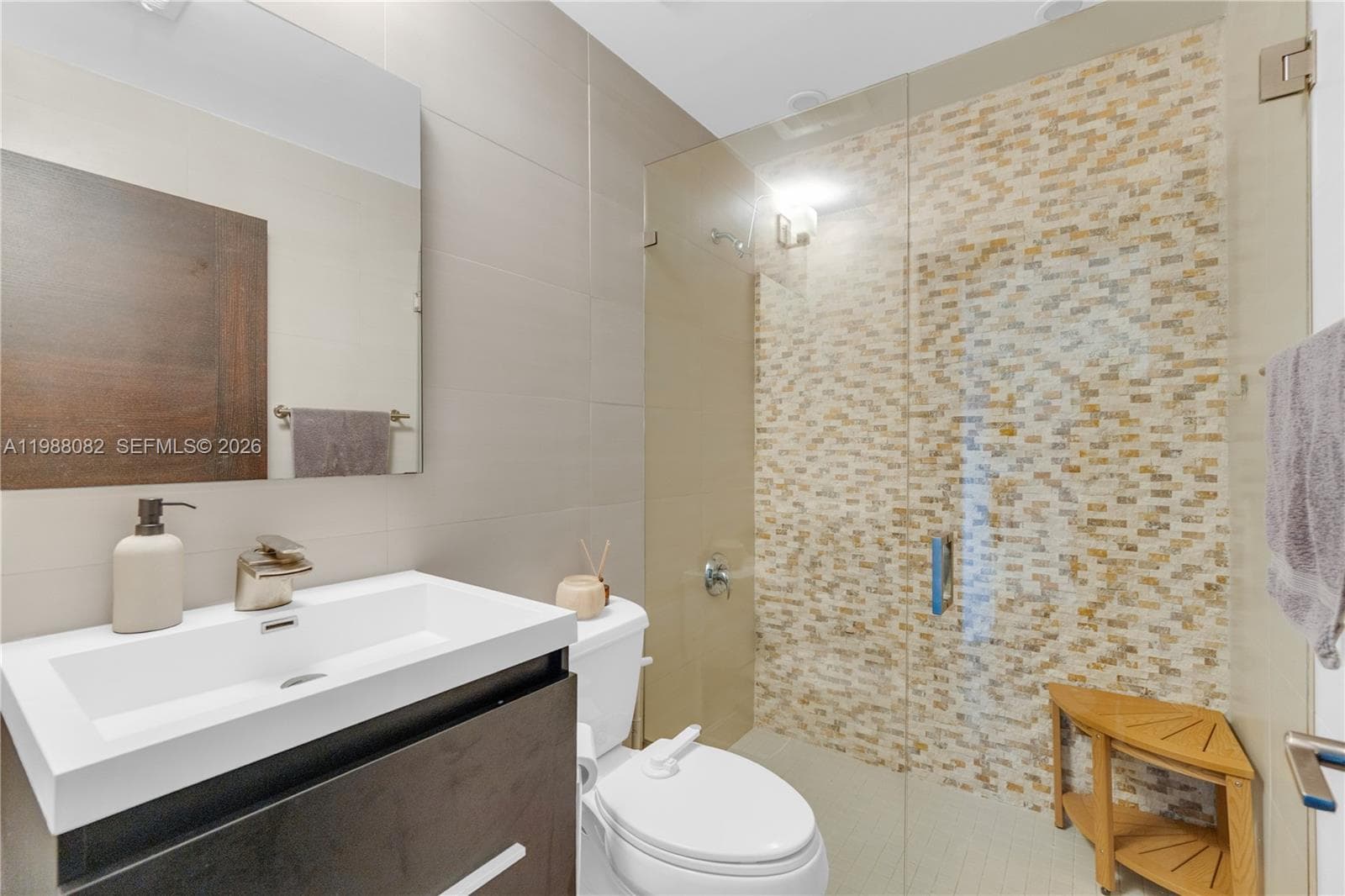 3340 190th St 1305 photo 22