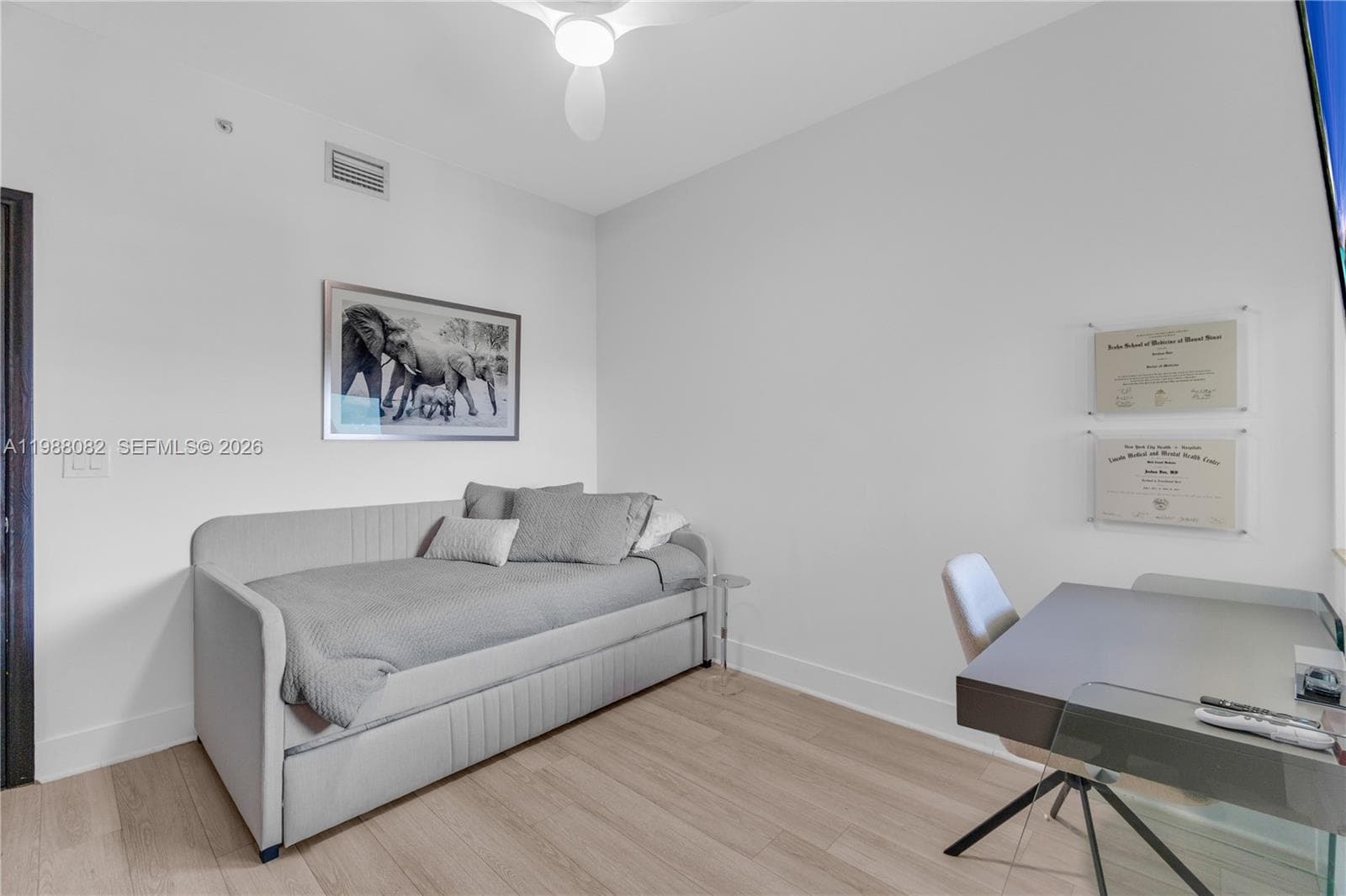 3340 190th St 1305 photo 15