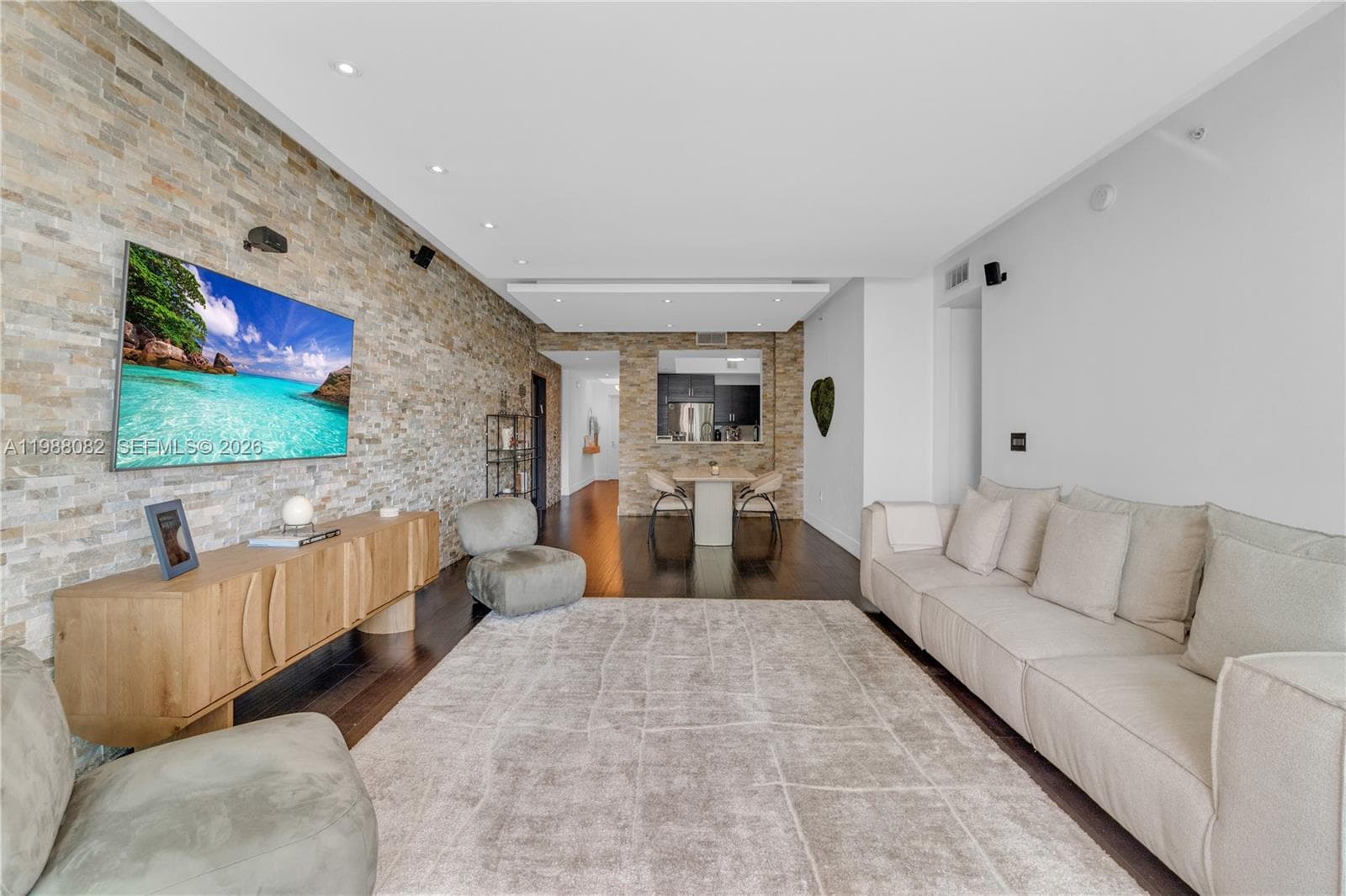 3340 190th St 1305 photo 8