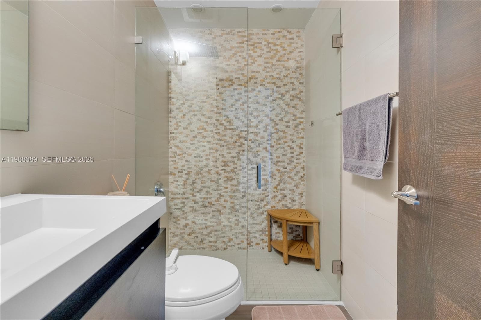 3340 190th St 1305 photo 16