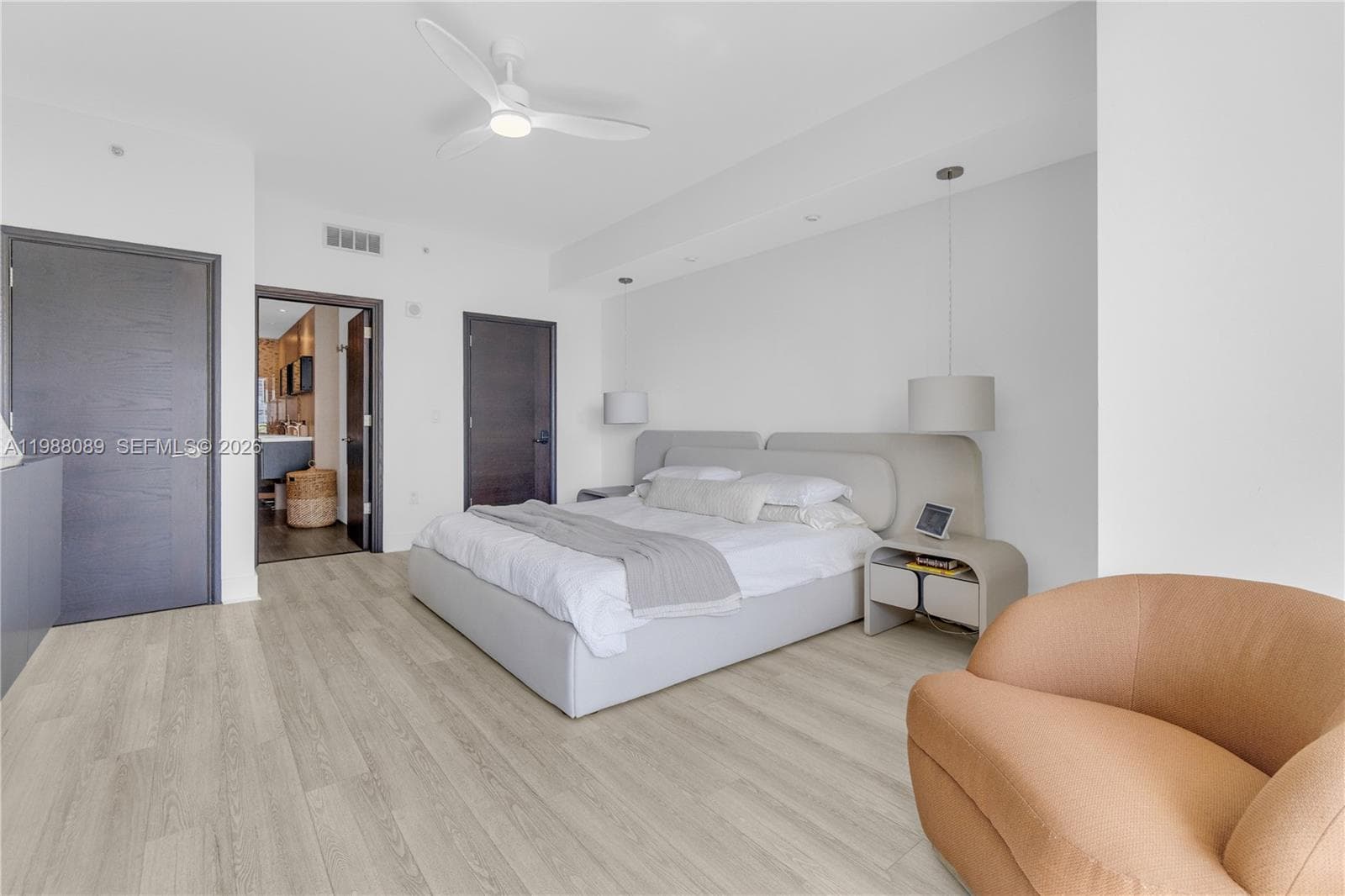 3340 190th St 1305 photo 22