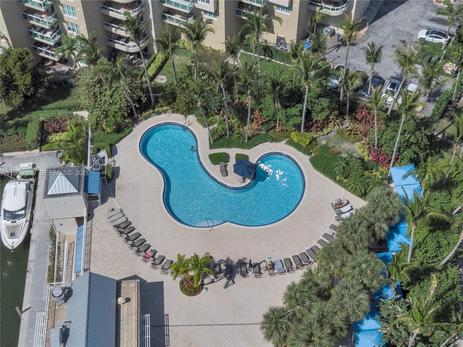 3340 190th St 1305 photo 7