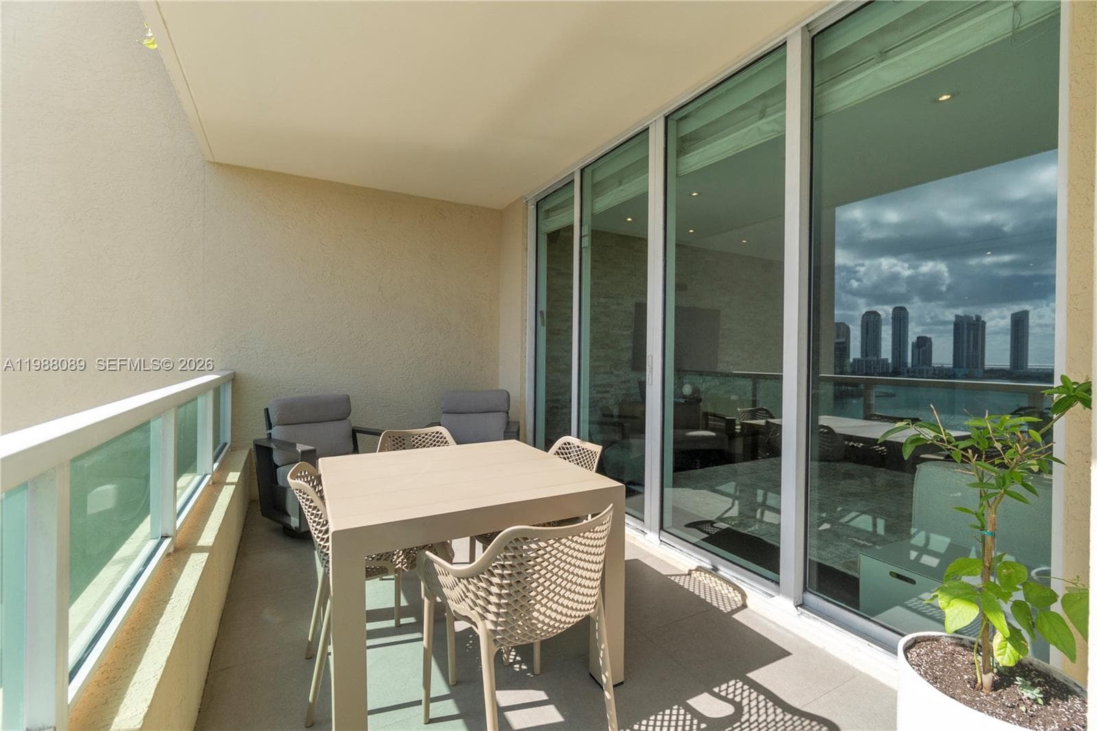 3340 190th St 1305 photo 3