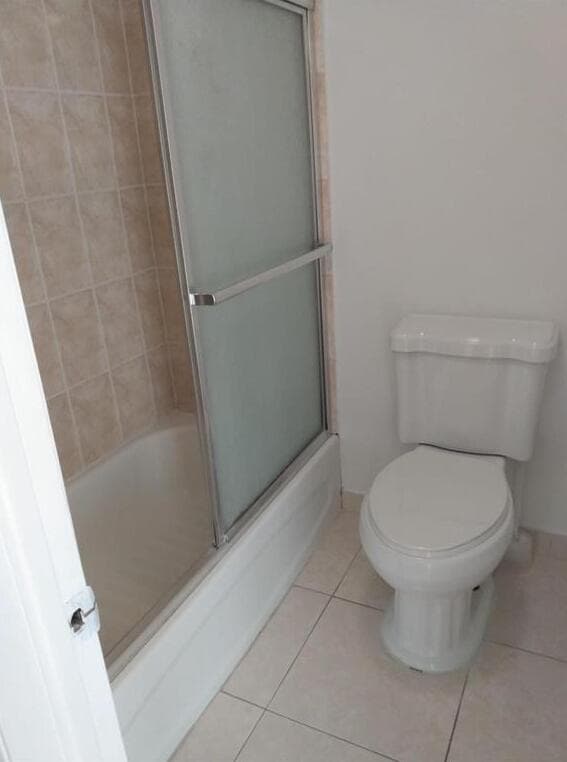 8001 Crespi Boulevard 5c photo 6
