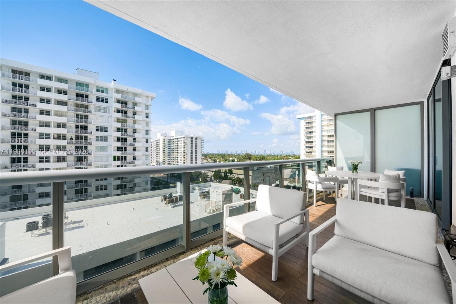 5875 Collins Ave 906 photo 12