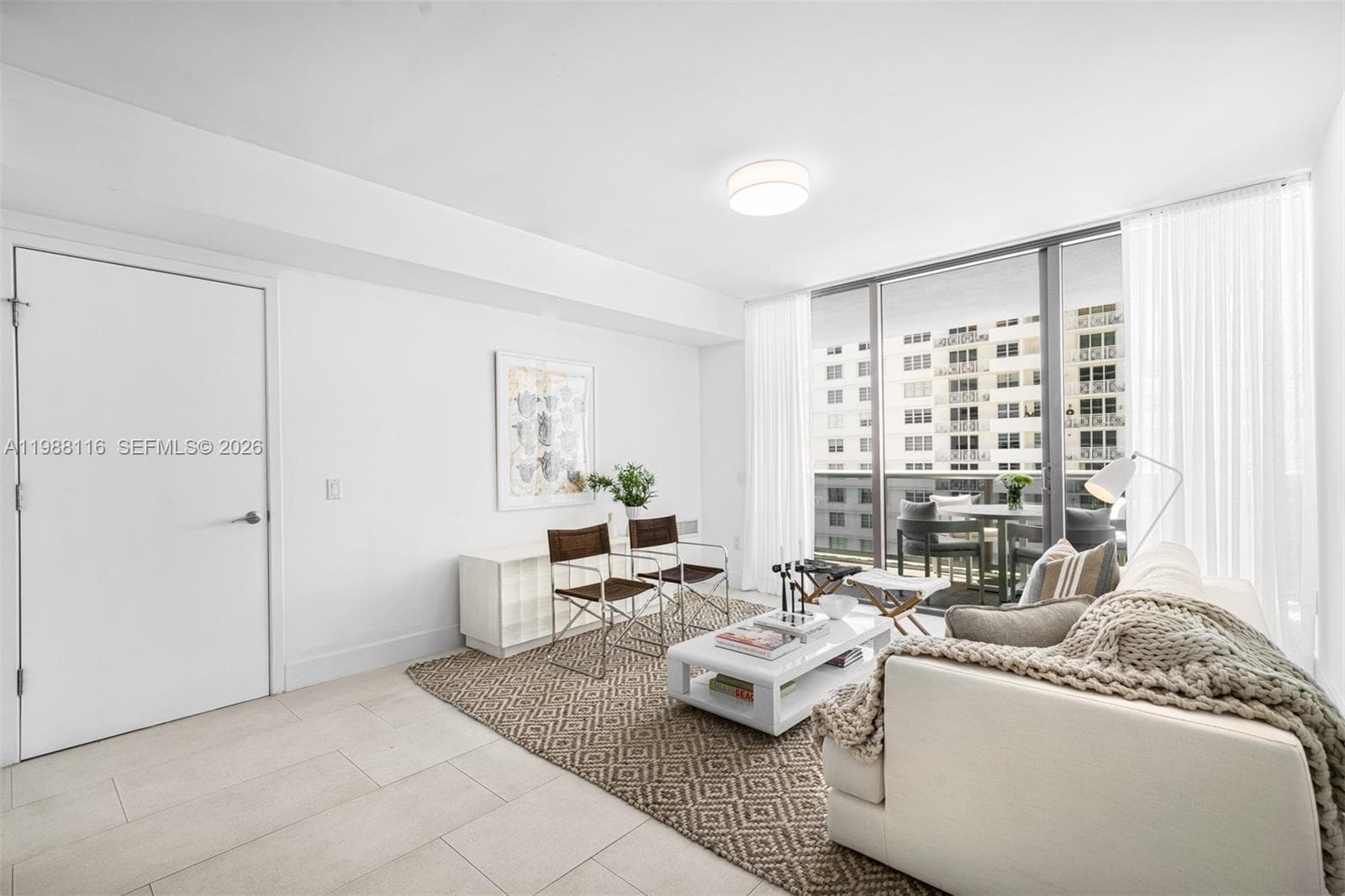 5875 Collins Ave 906 photo 10