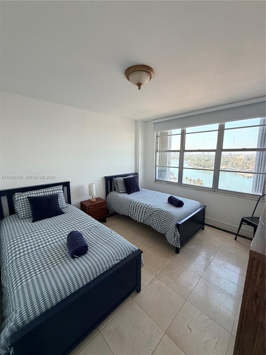 5161 Collins Ave 1506 photo 13