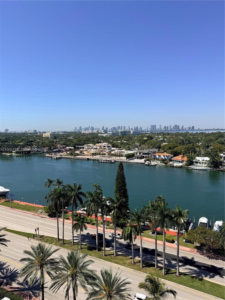5161 Collins Ave 1506 photo 3
