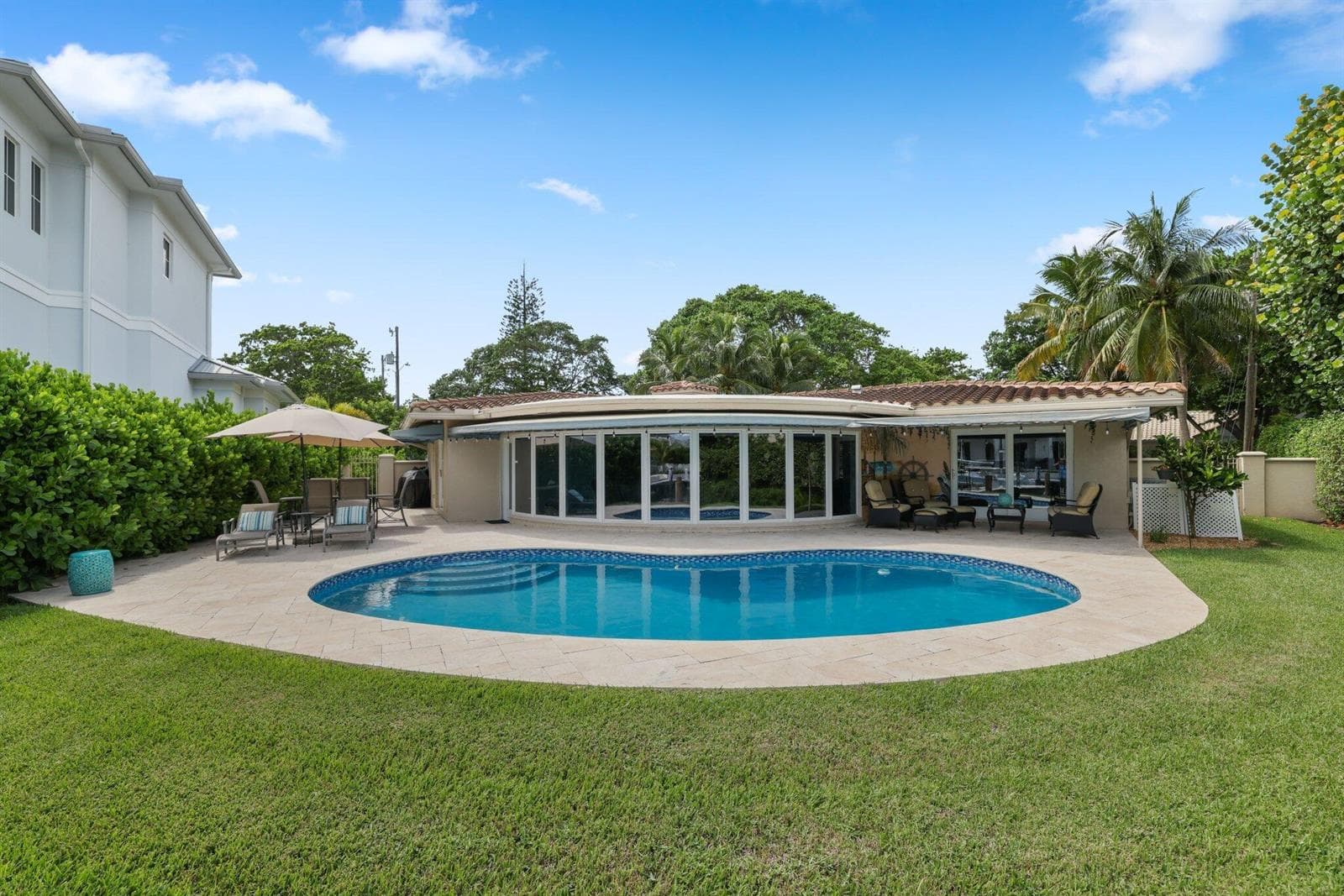 910 Banyan Drive photo 7