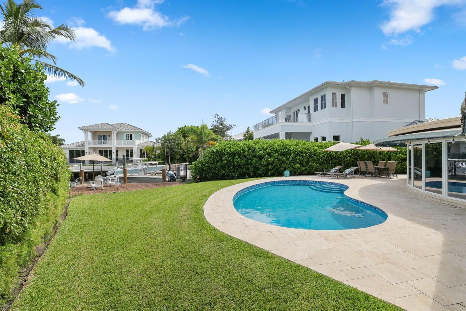 910 Banyan Drive photo 10