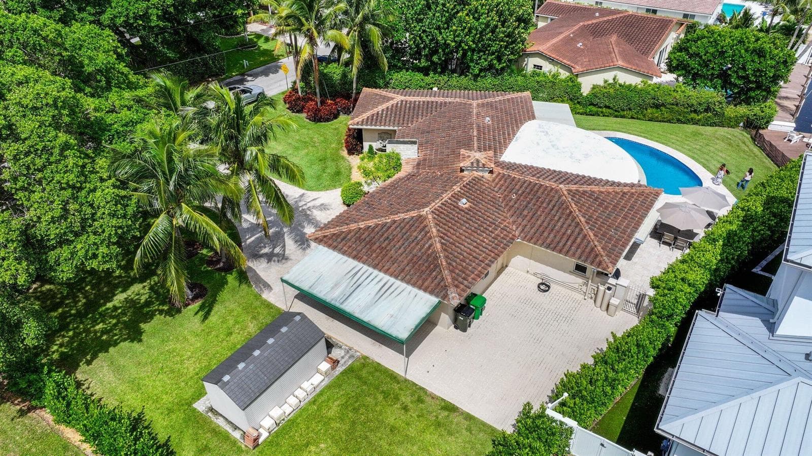 910 Banyan Drive photo 18