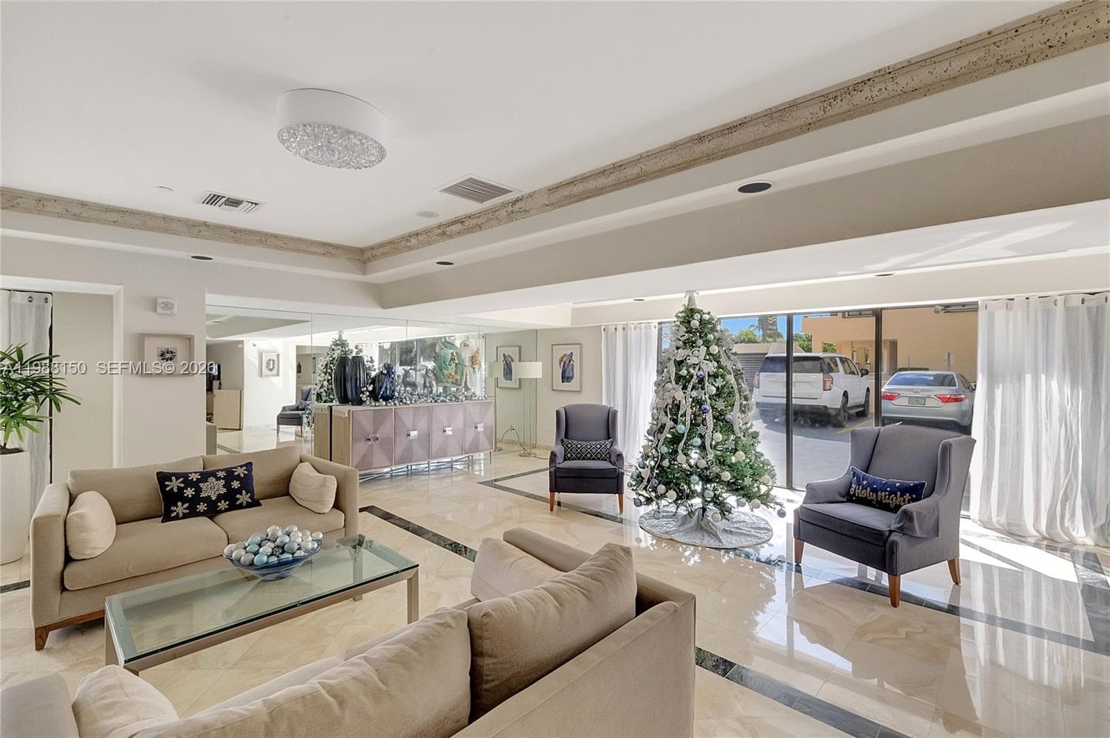 2625 Collins Ave 418 photo 7