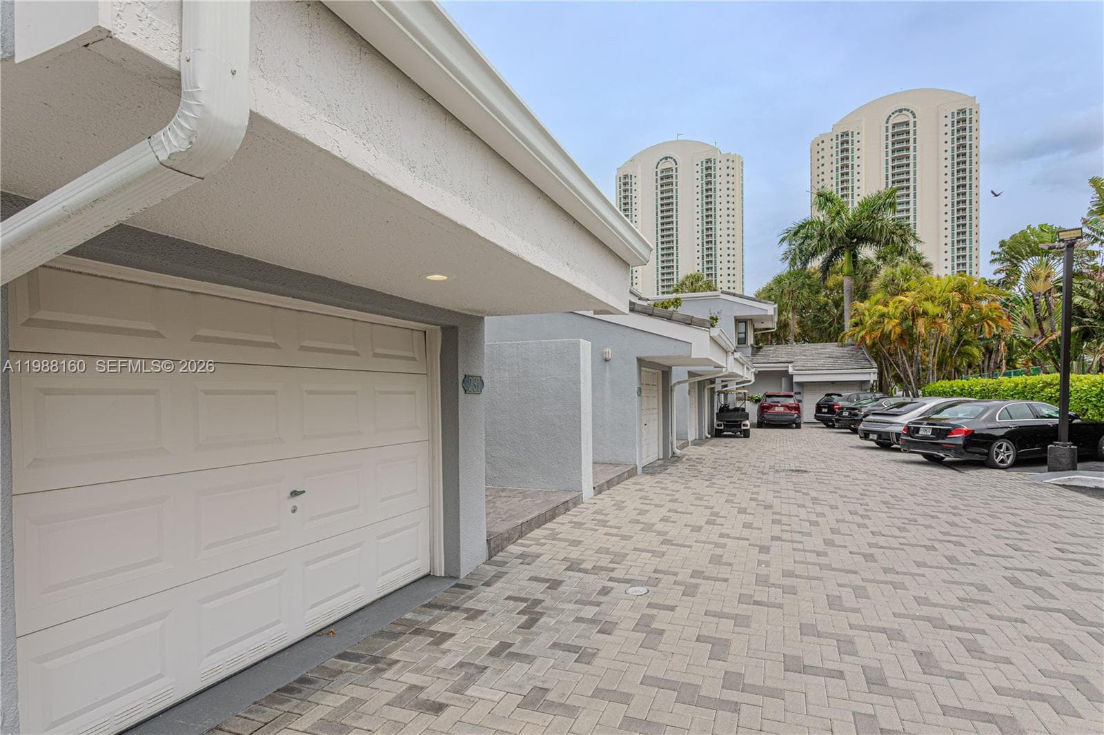 231 Poinciana Dr 401 photo 5