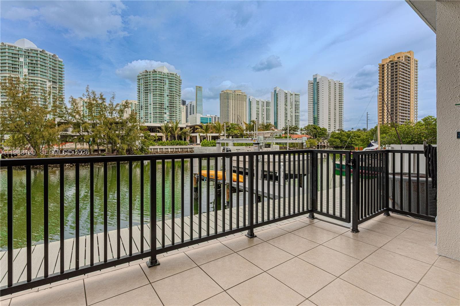 231 Poinciana Dr 401 photo 20