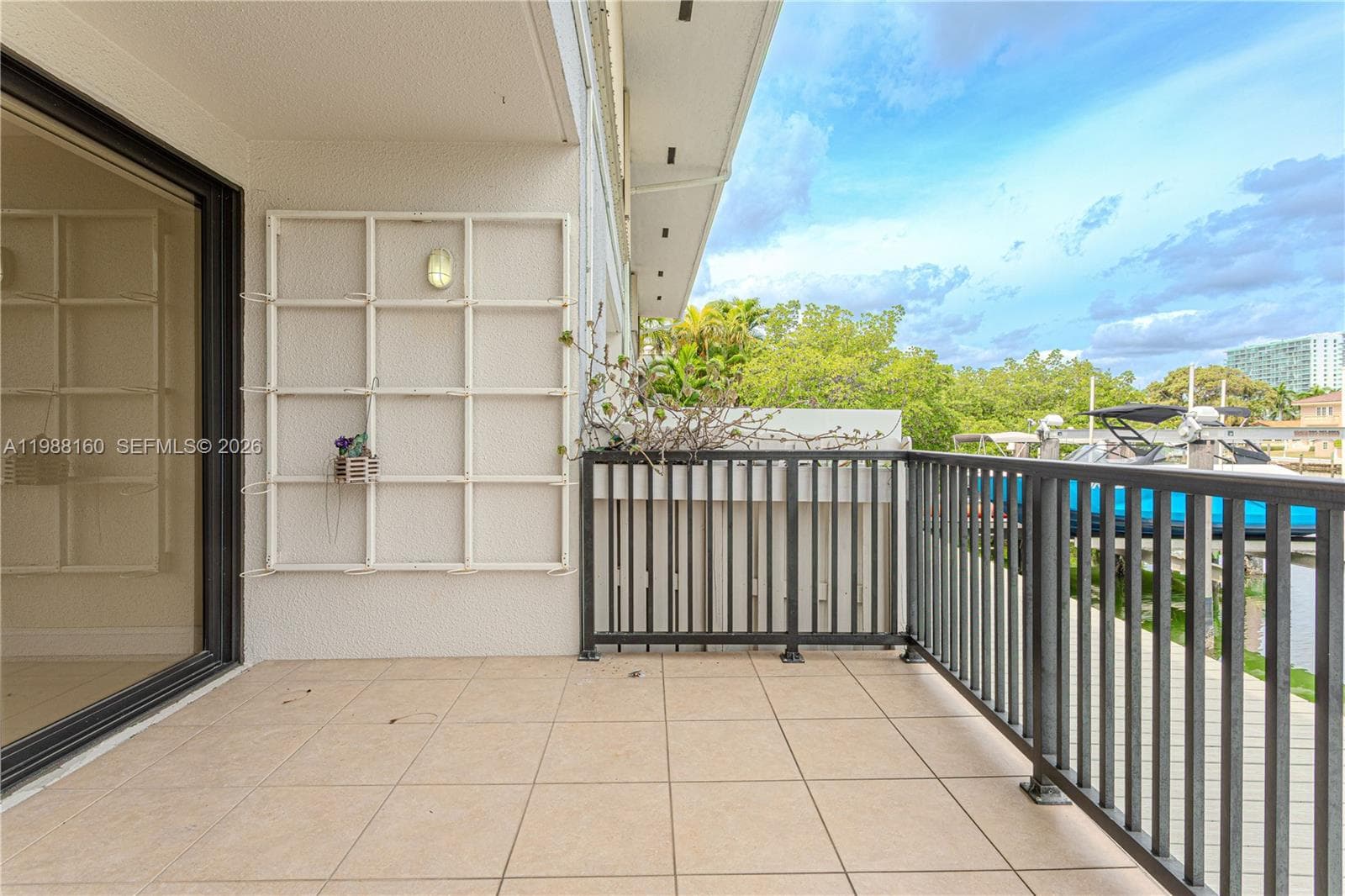 231 Poinciana Dr 401 photo 19
