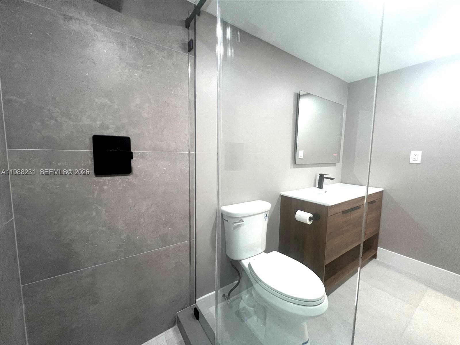 2401 Collins Ave 803 photo 16