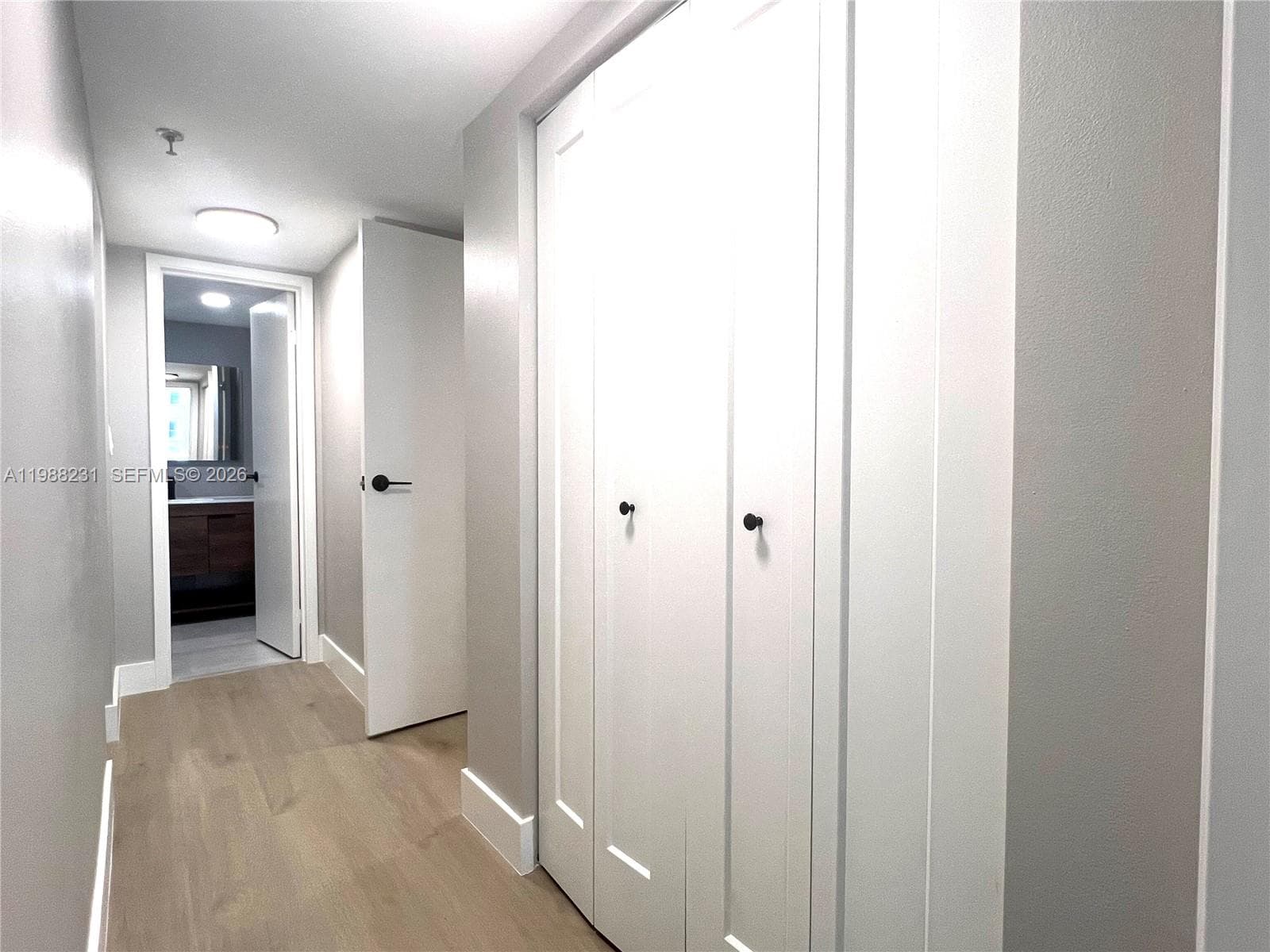 2401 Collins Ave 803 photo 22