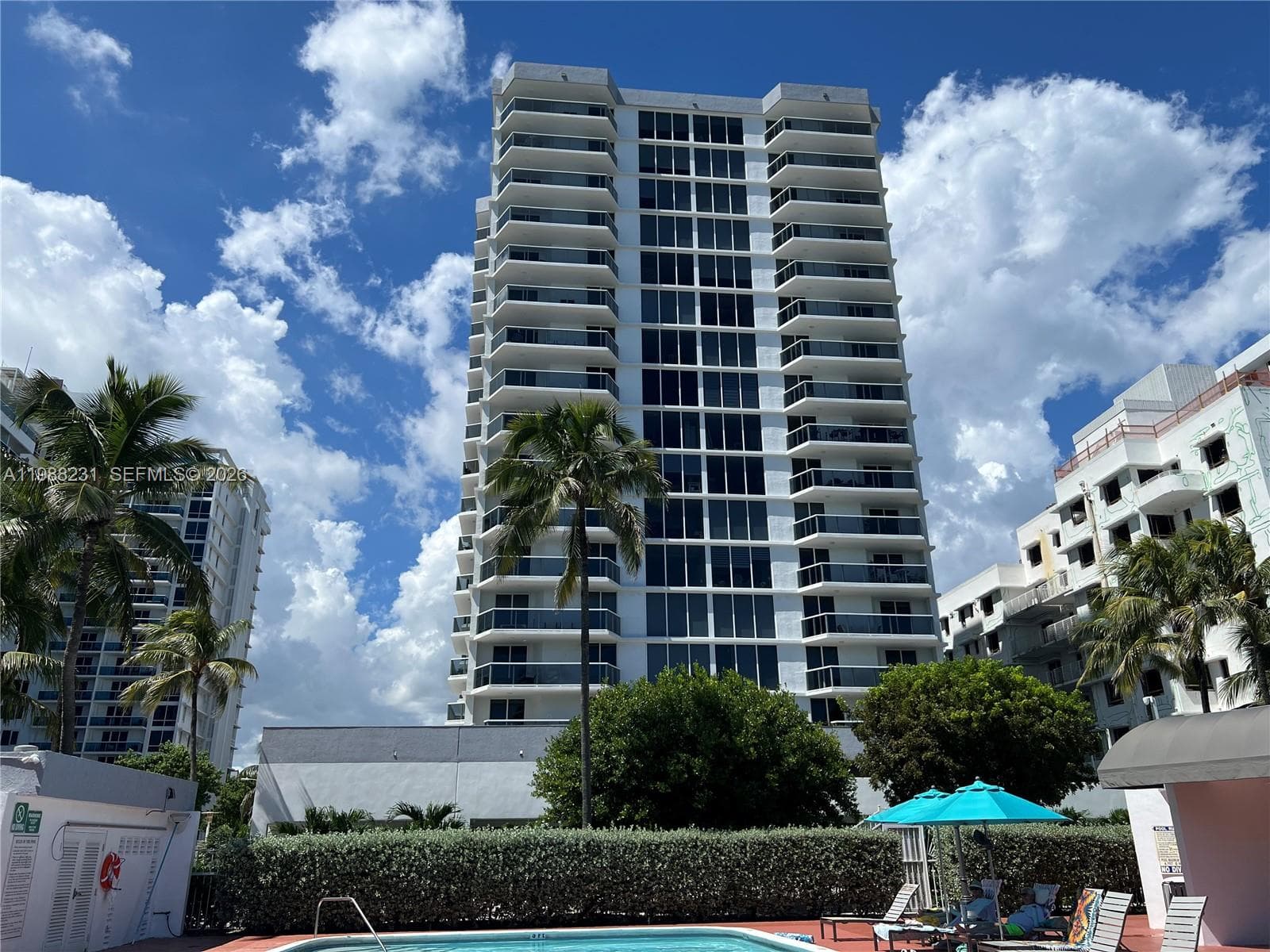 2401 Collins Ave 803 photo 3