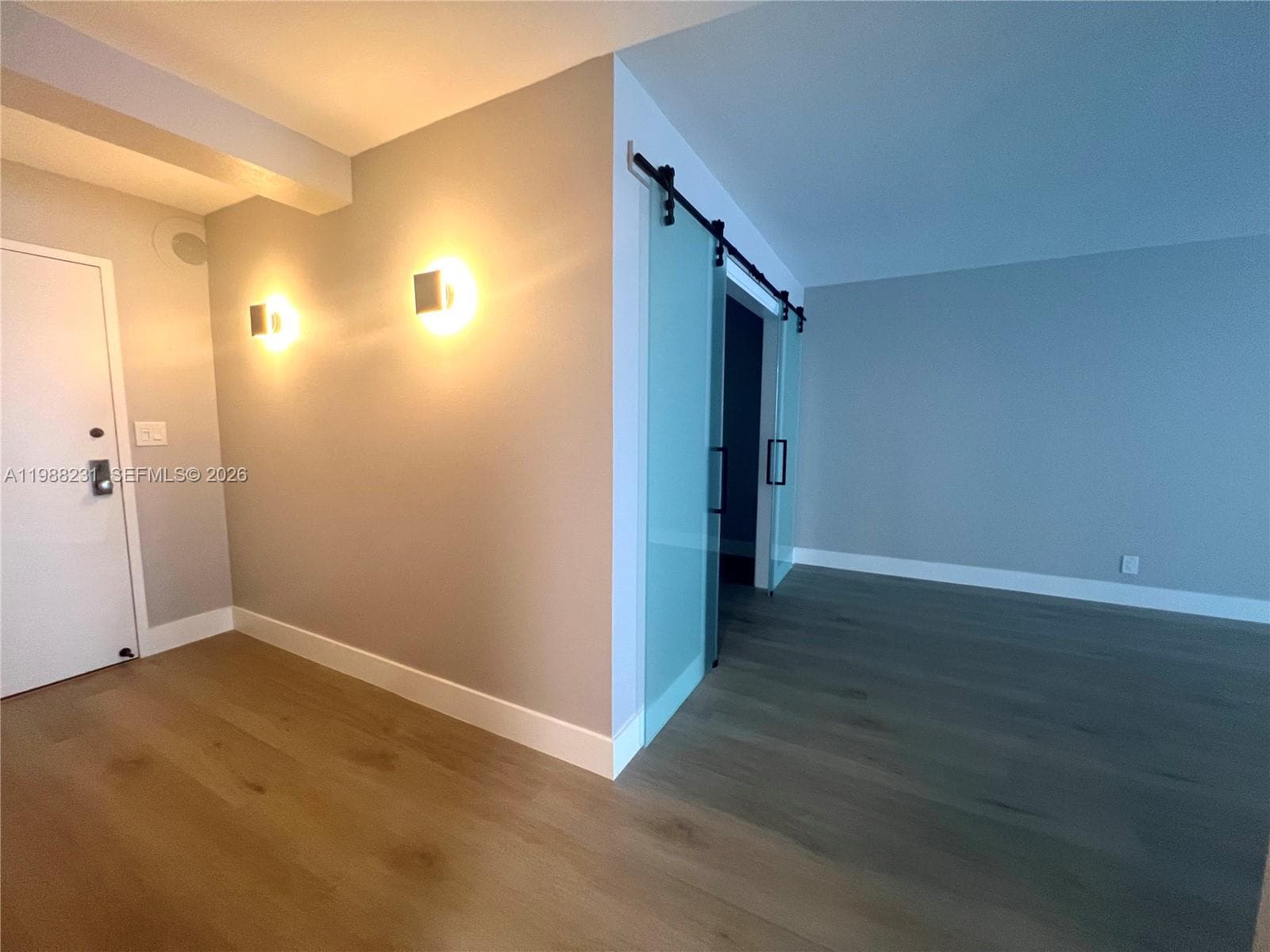2401 Collins Ave 803 photo 20