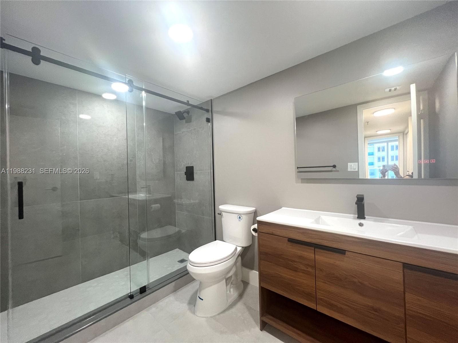 2401 Collins Ave 803 photo 15
