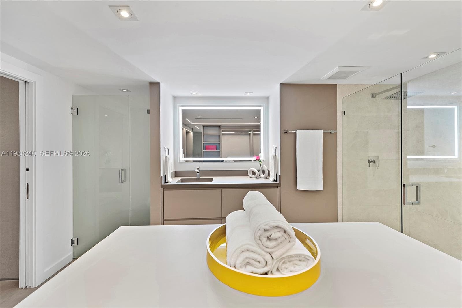 2301 Collins Ave 1004 photo 5