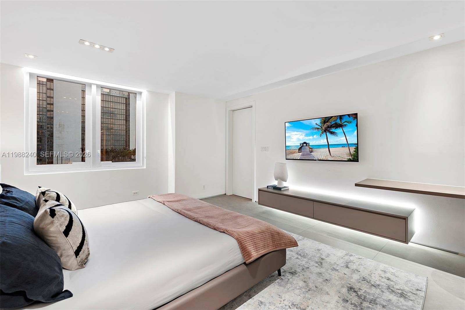 2301 Collins Ave 1004 photo 20