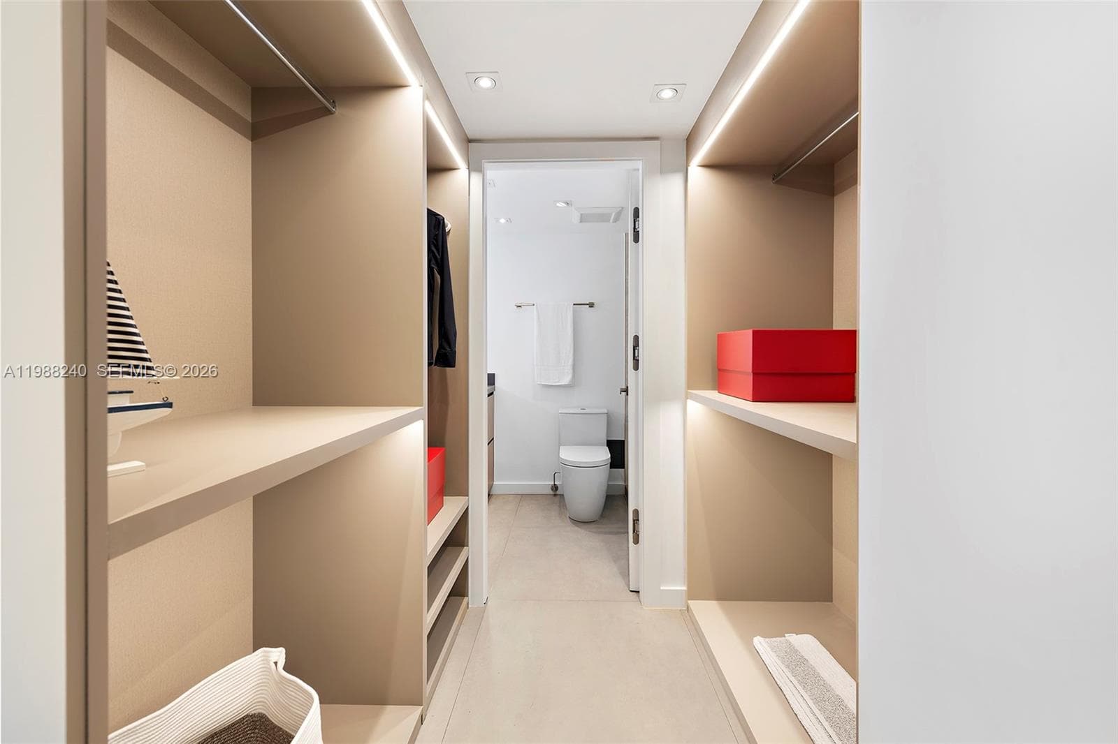 2301 Collins Ave 1004 photo 19